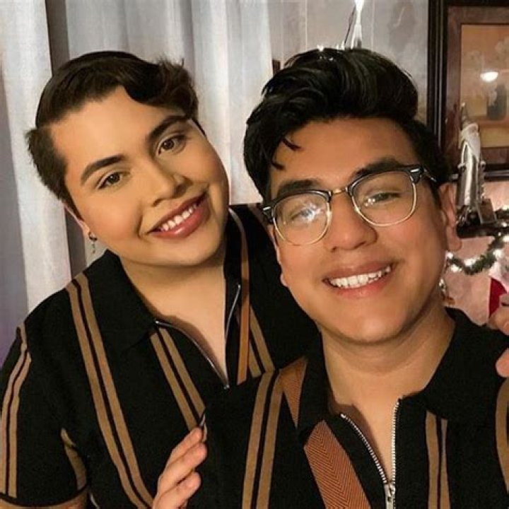 Alannized- Biography, Age, Height, Net Worth, Relationship