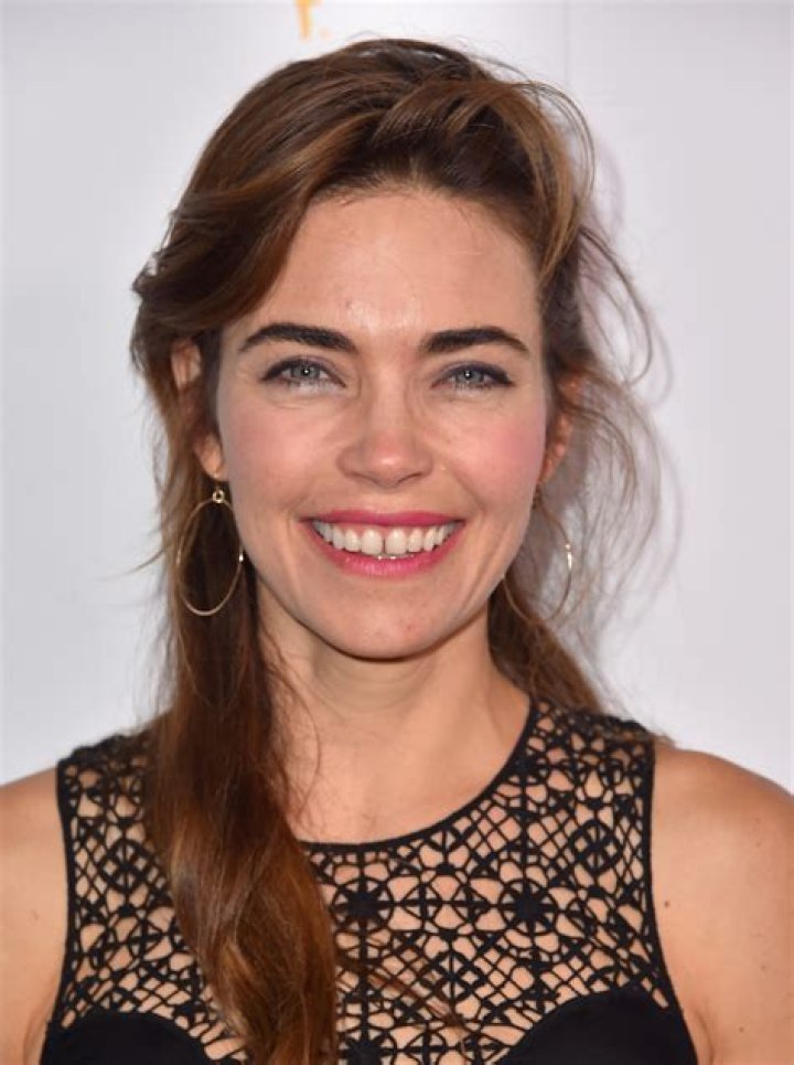 Amelia Heinle