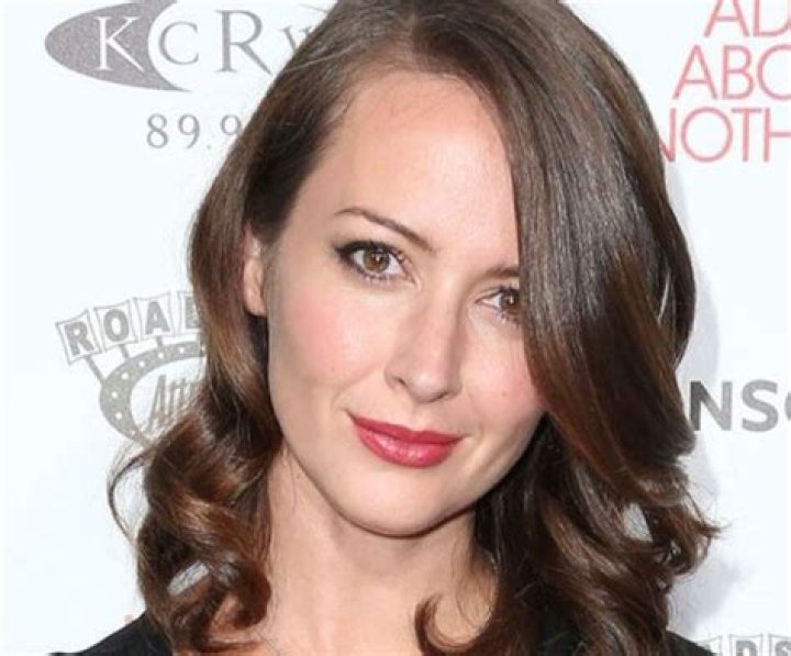 Amy Acker Net Worth, Age, Height, Bio, Birthday, Wiki!