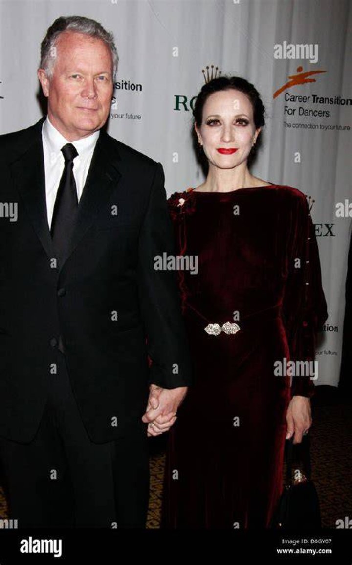 Chris Calkins, Bebe Neuwirth's Husband