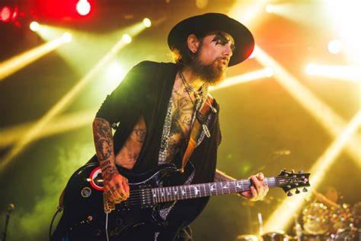 Dave Navarro