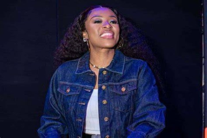 DJ Zinhle