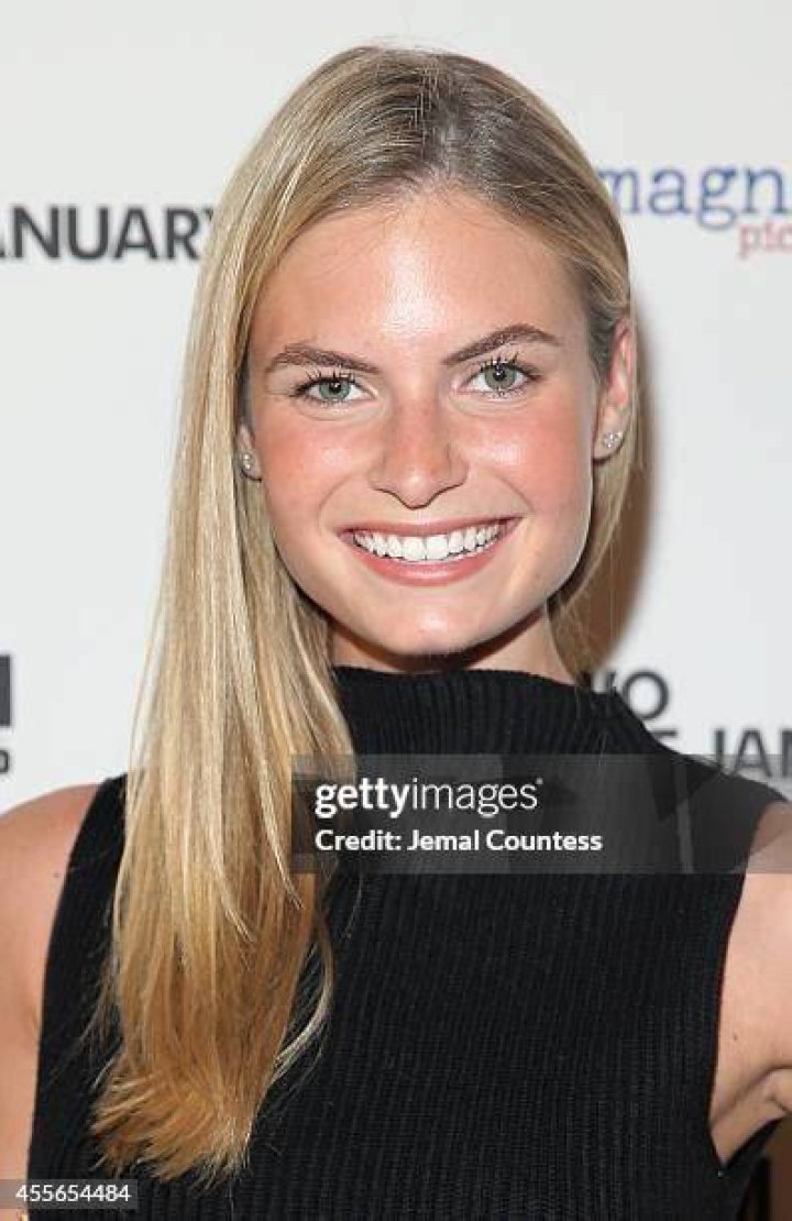 Emma Ostilly