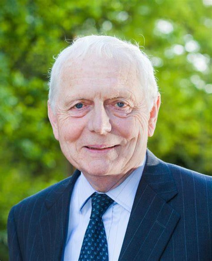 Emyr Jones Parry
