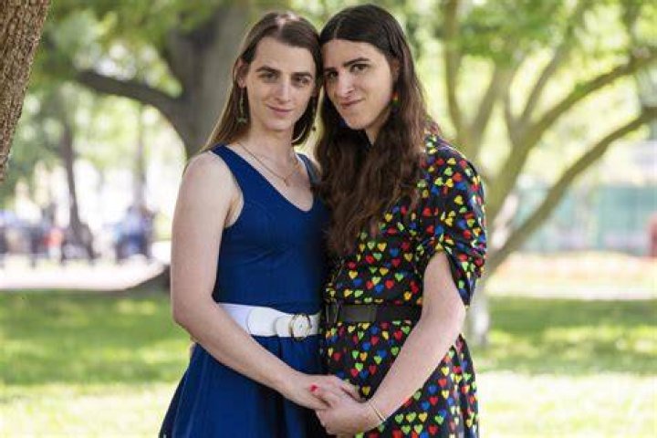 Is Eartheater Trans | Gender And Partner 2023
