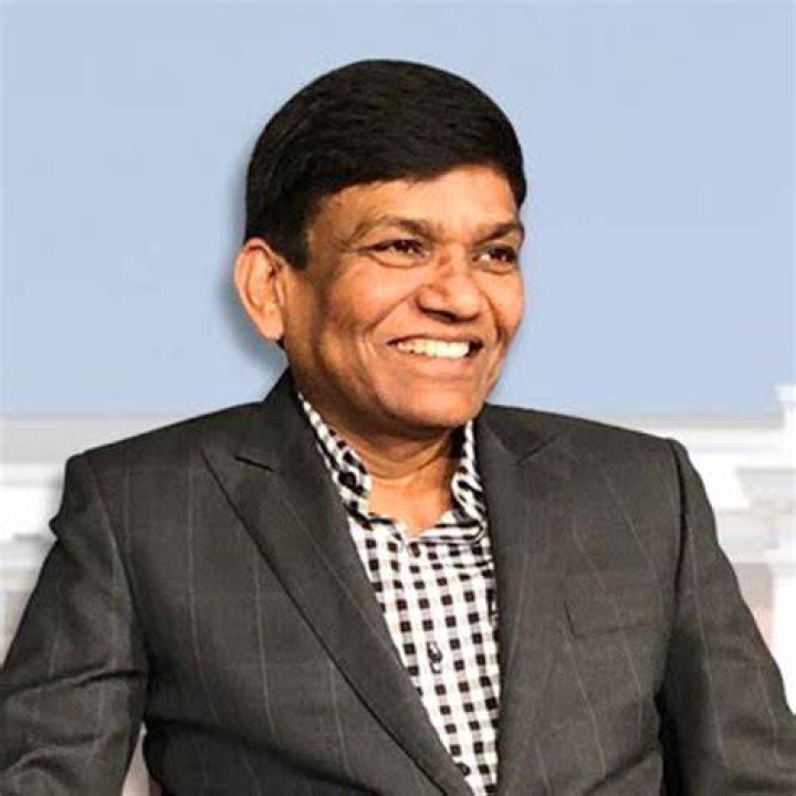 Jayantilal Gada Net Worth, Age, Height, Bio, Birthday, Wiki!