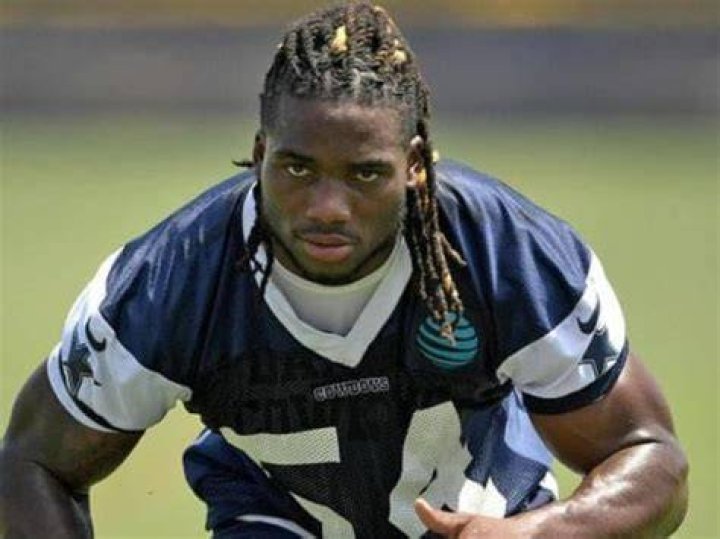 Jaylon Smith Profile, Brother, Girlfriend, Height, Weight, Body Stats