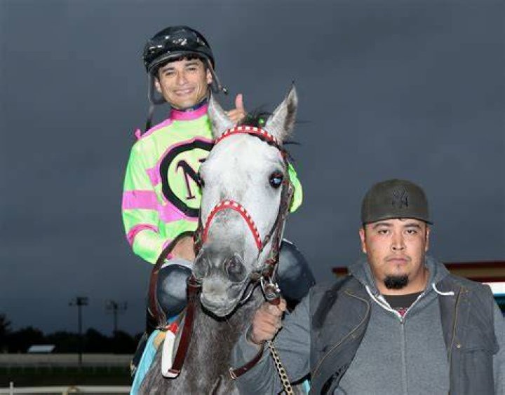 Jockey Alex Canchari