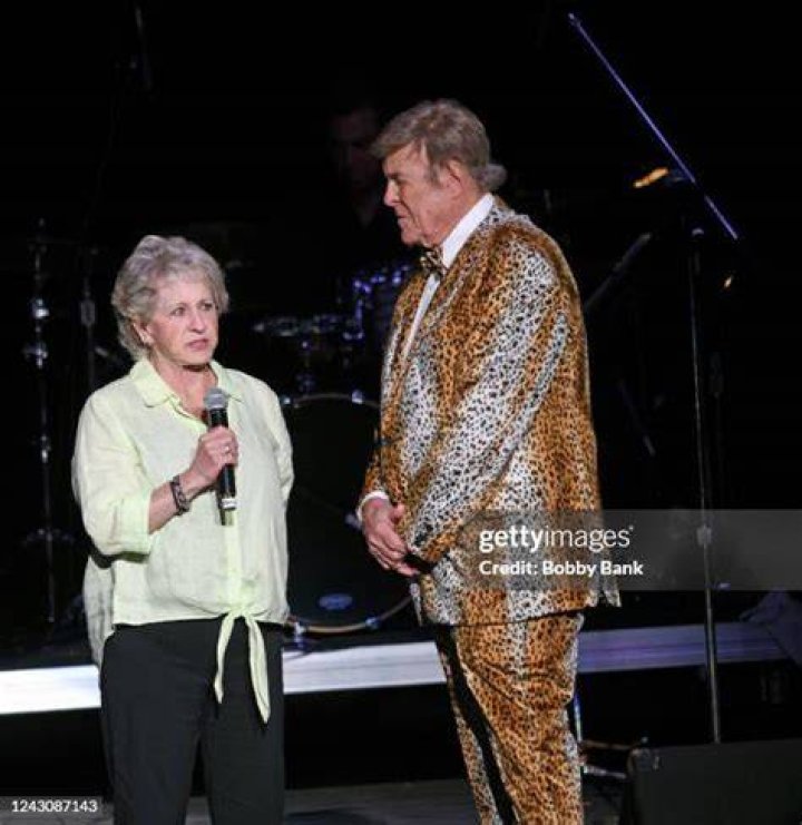 Linda Hoffman Ridarelli, Bobby Rydell's Wife