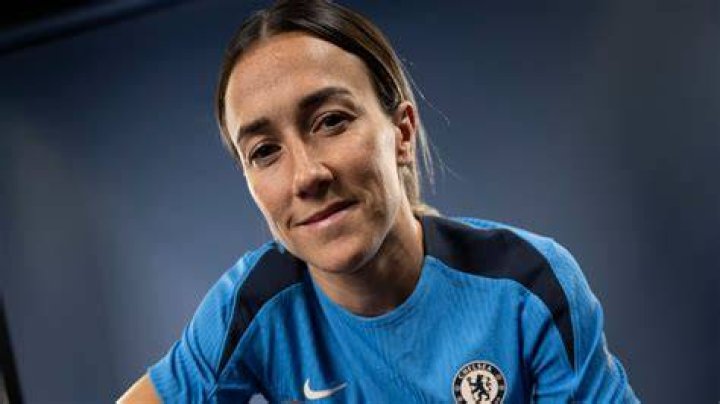 Lucy Bronze