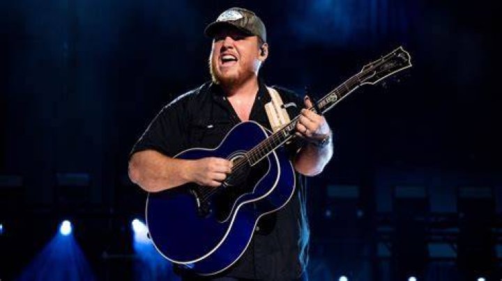 , Luke Combs's Girlfriend