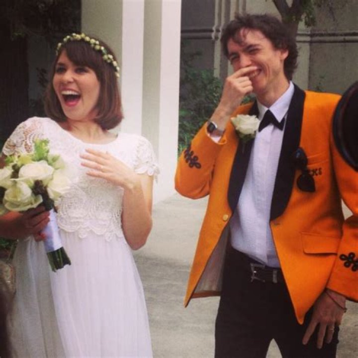 Milo Cawthorne, Olivia Tennet's Husband