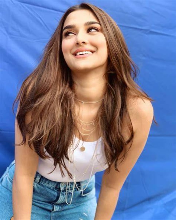 Saiee Manjrekar
