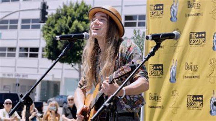 Sawyer Fredericks 