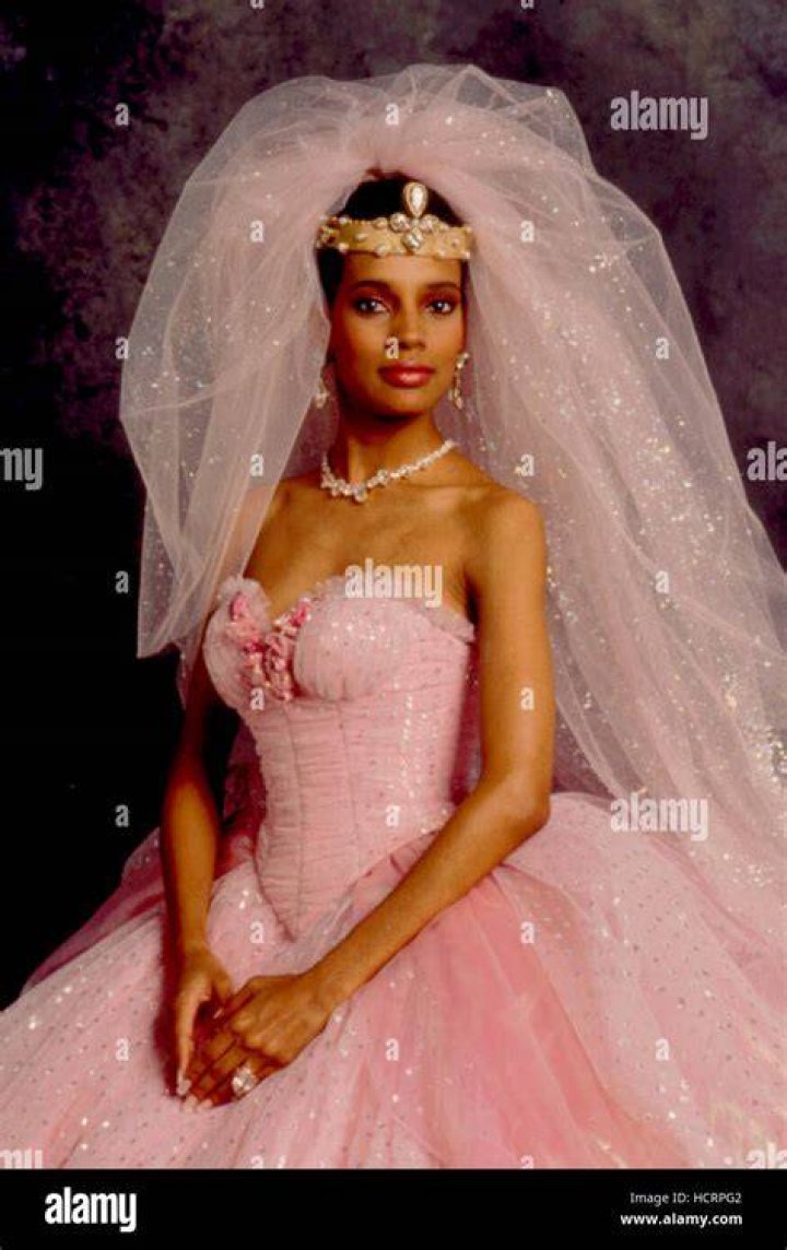 Shari Headley