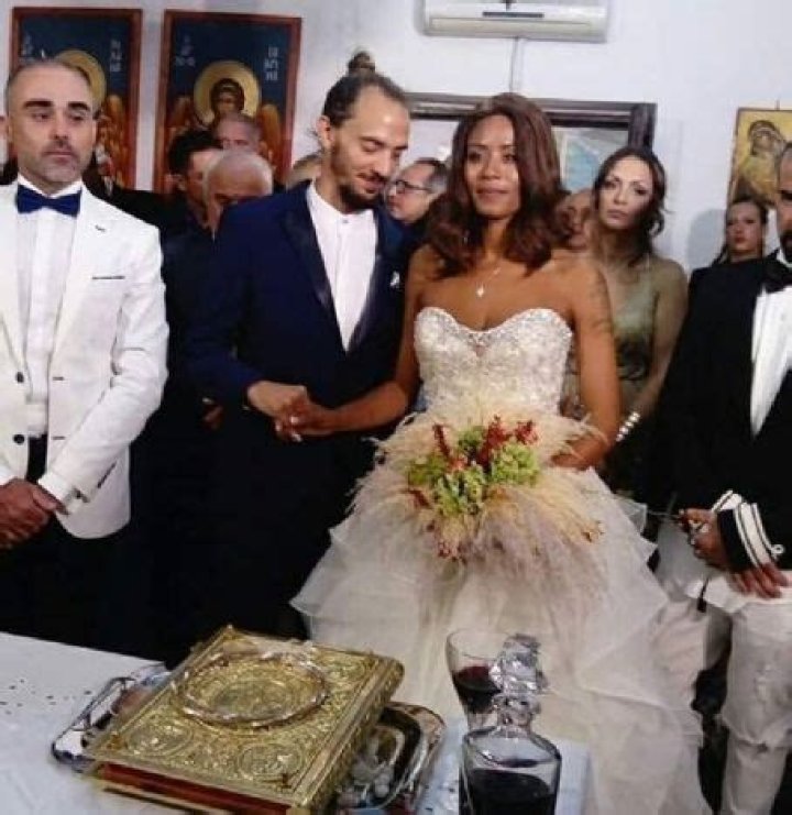 Thodoris Papantonis, Shaya's Husband